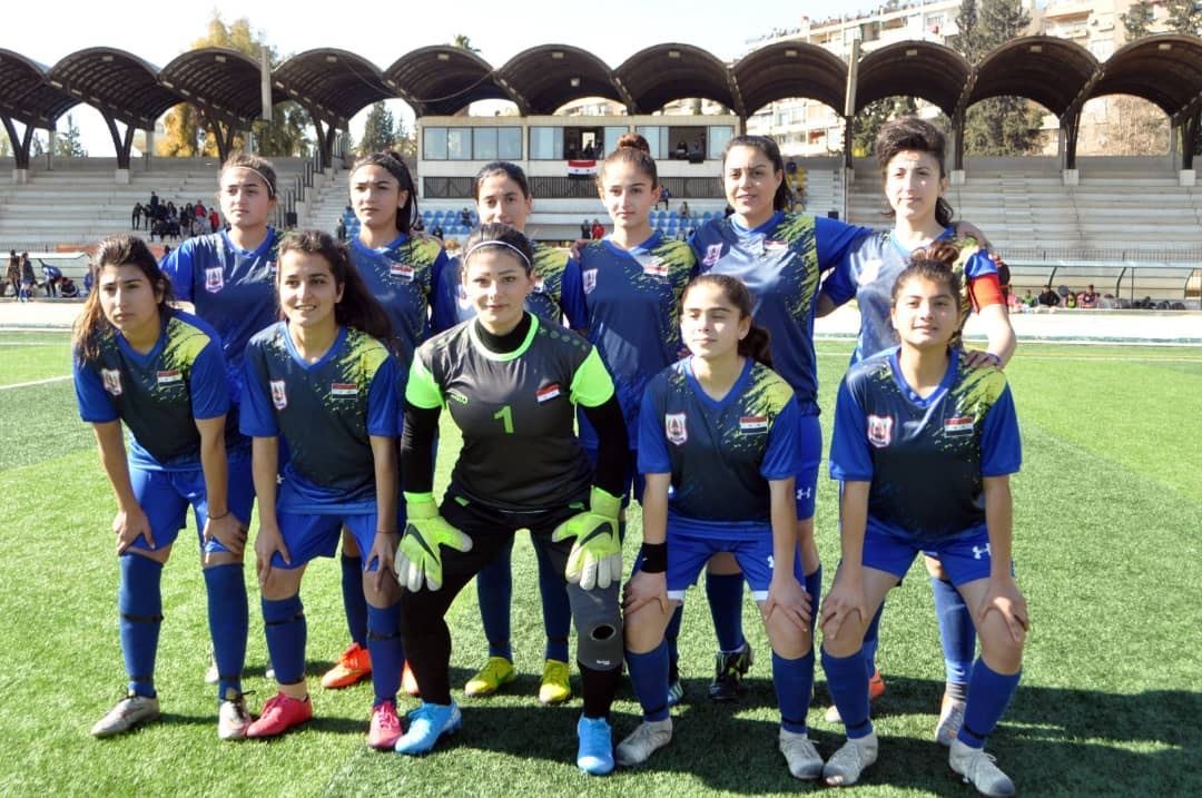 Tîma Futbolê ya Jinên Amûdê bû şampiyona Sûriyê