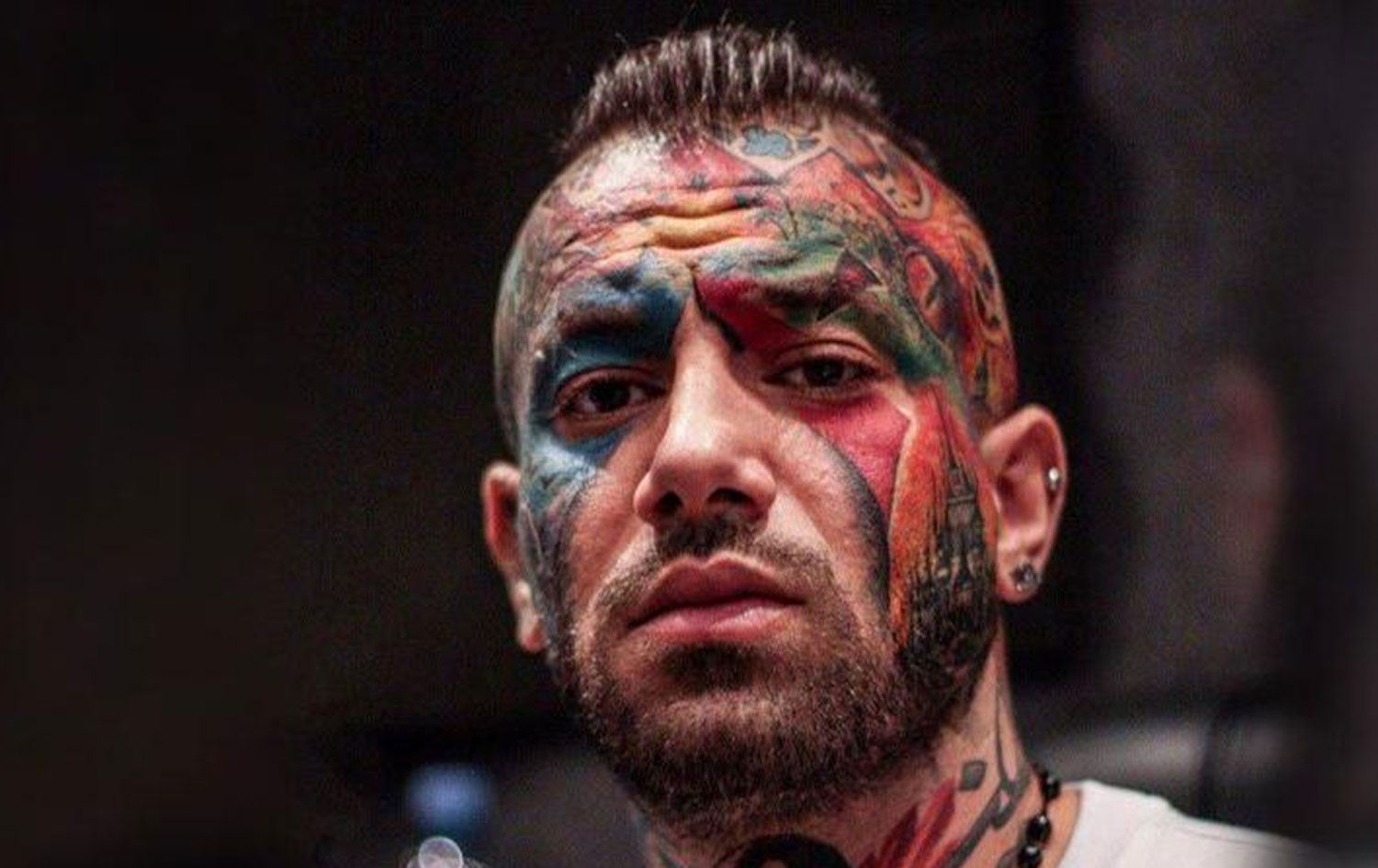 Hunermendê Rap ê Îranî Amir Tataloo li Tirkiyê hat desteserkirin