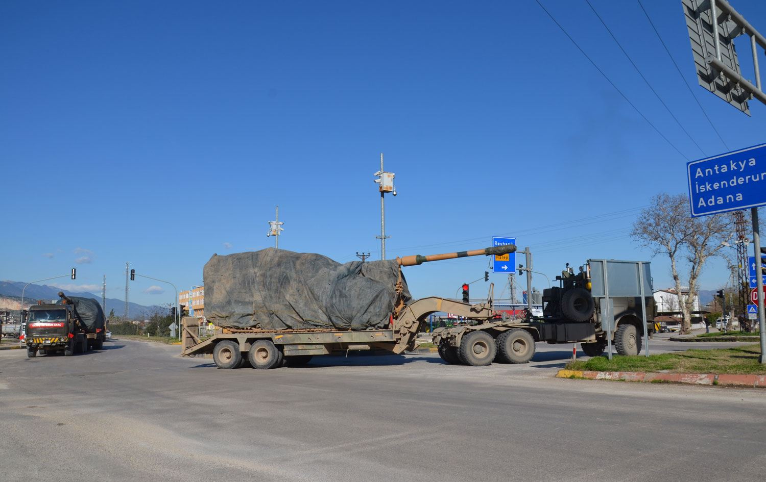 TSK’dan İdlib’e askeri sevkiyat