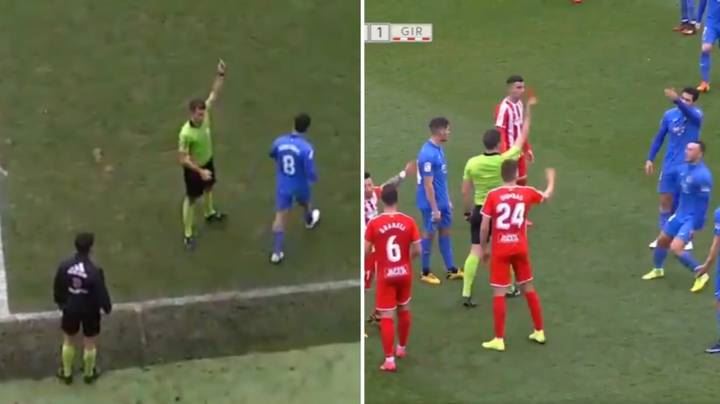 ڤیدیۆ؛ یاریزانێک لە یەک یاریدا دووجار کارتی سوور وەردەگرێت