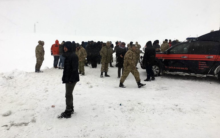 Xebatên lêgerînê berdewam in