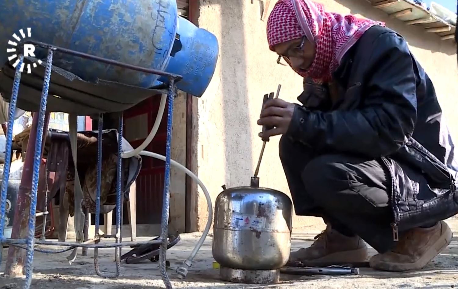 Li Rojavayê Kurdistanê gaz û sotemenî kêm bûye