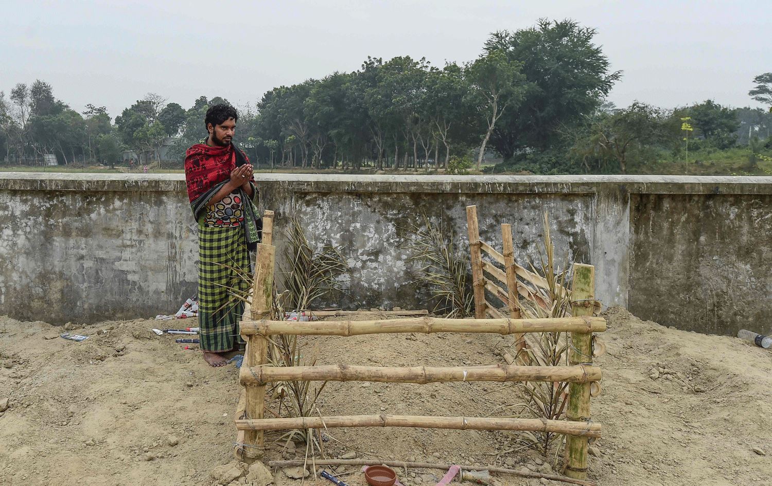 بۆ یەکەمجار لە بەنگلادیش نوێژی مردوو لەسەر تەرمی لەشفرۆشێک دەکرێت