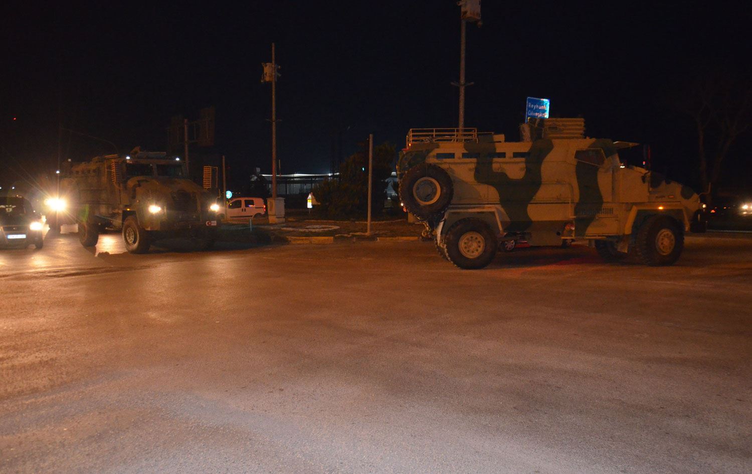 Türkiye'den İdlib'deki gözlem noktalarına komando takviyesi