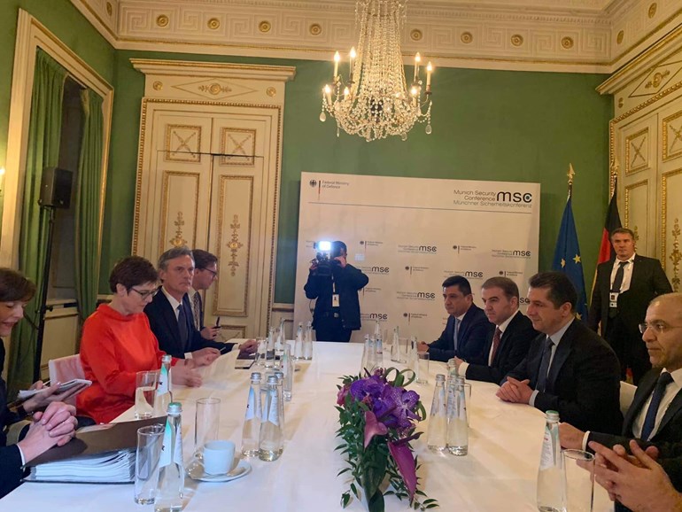 وەزیری بەرگریی ئەڵمانیا: بەردەوامدەبین لە هاوکاریکردنی پێشمەرگە