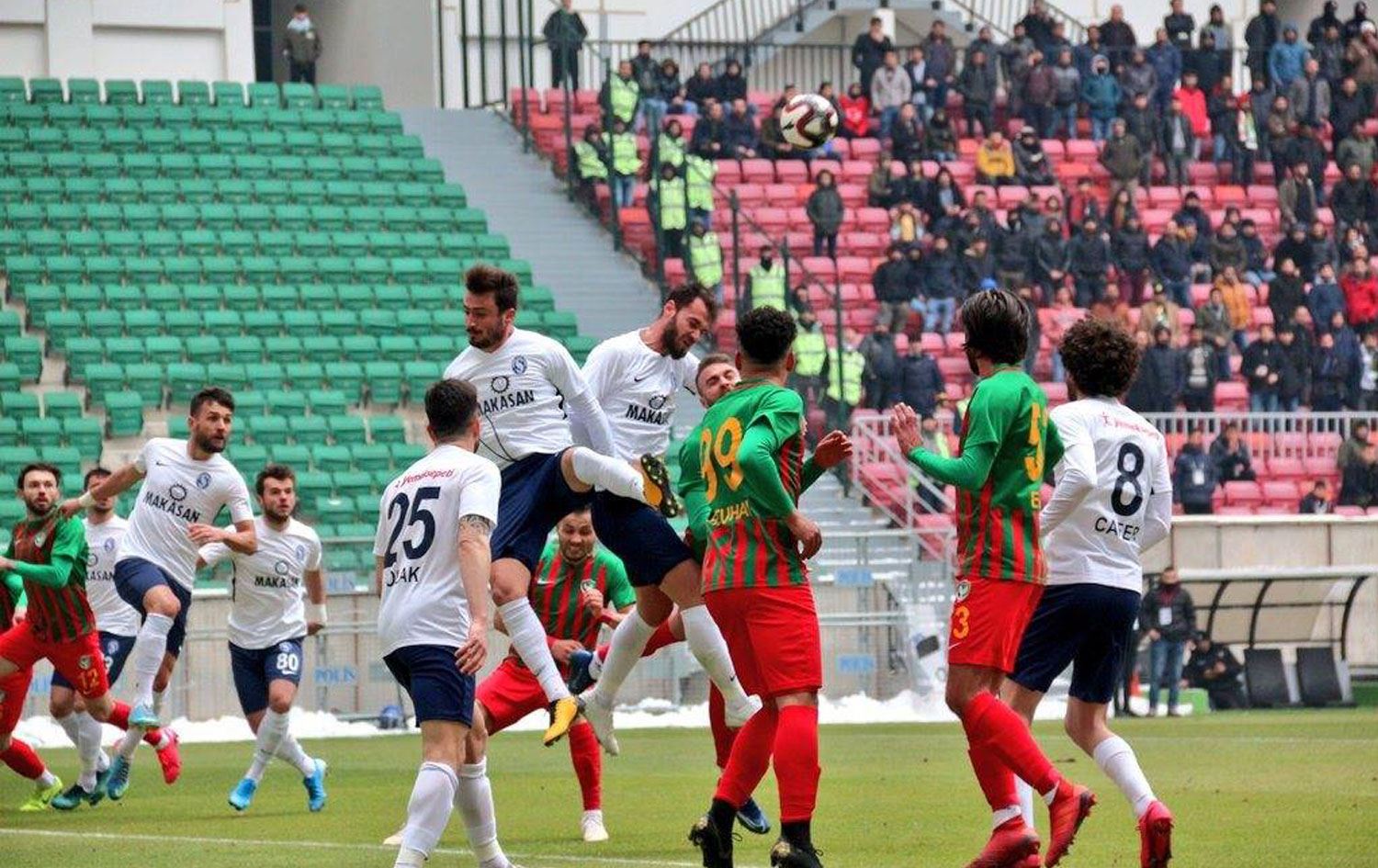 Amedspor evinde Sarıyer engelini aştı