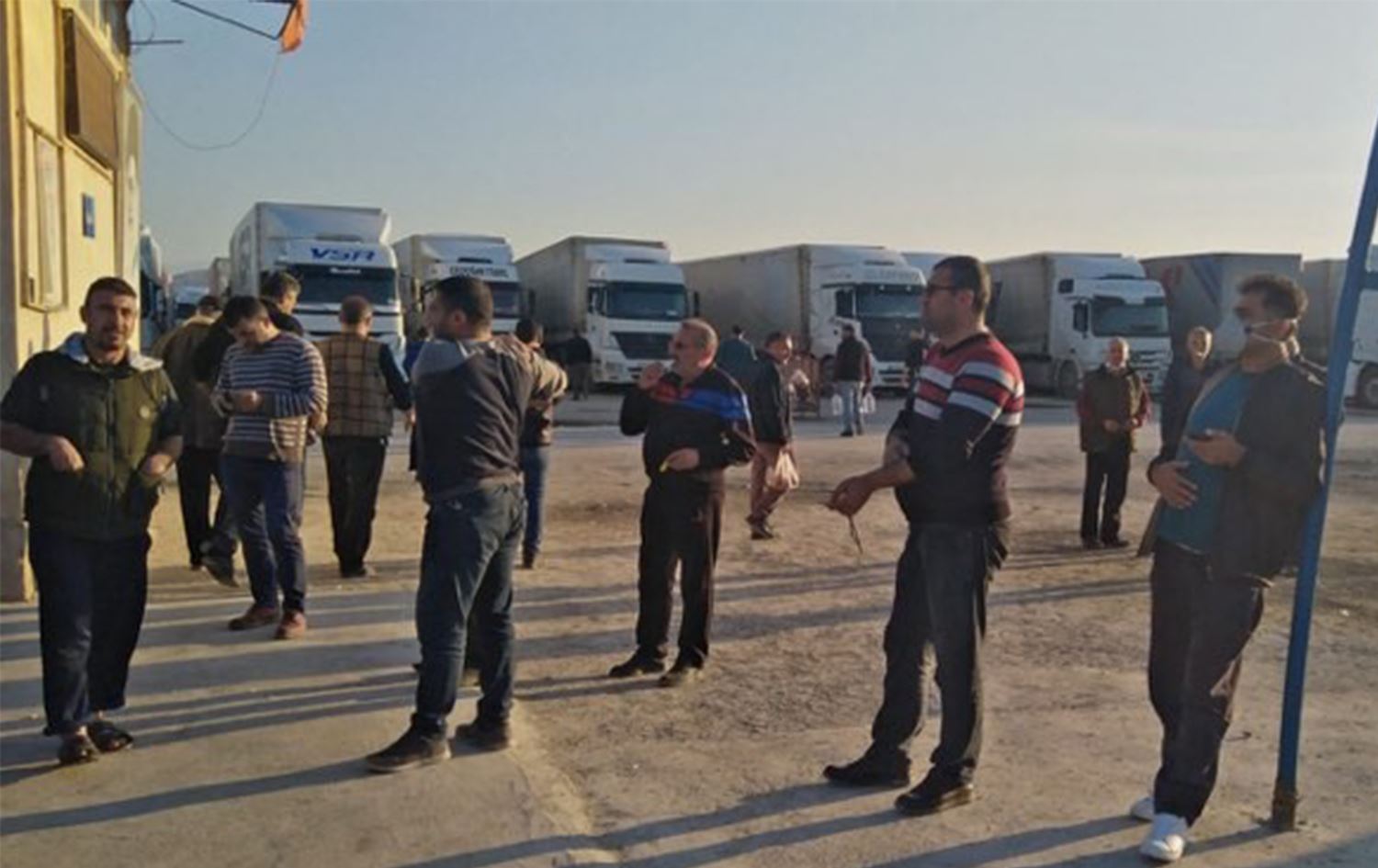 ‘800 Türk şoför ölüme terkedildi’