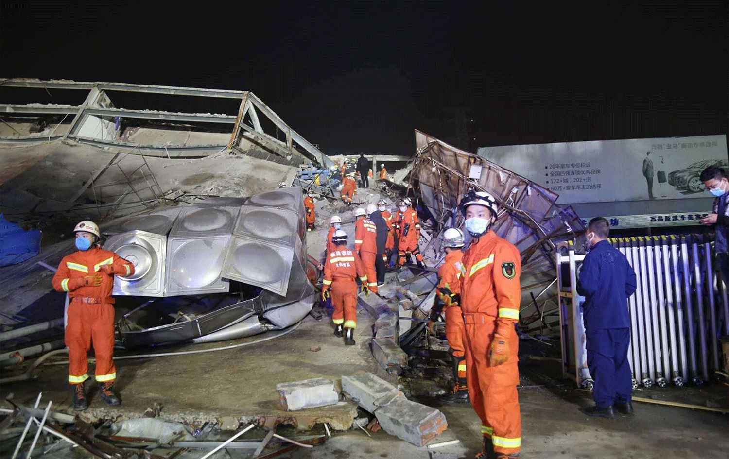 Çin’de koronovirüs hastalarının karantinada tutulduğu otel çöktü