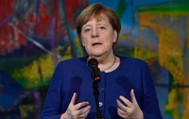 مێرکل رووبەڕووبوونەوەی گشتیی دژ بە کۆرۆنا رادەگەیێنێت