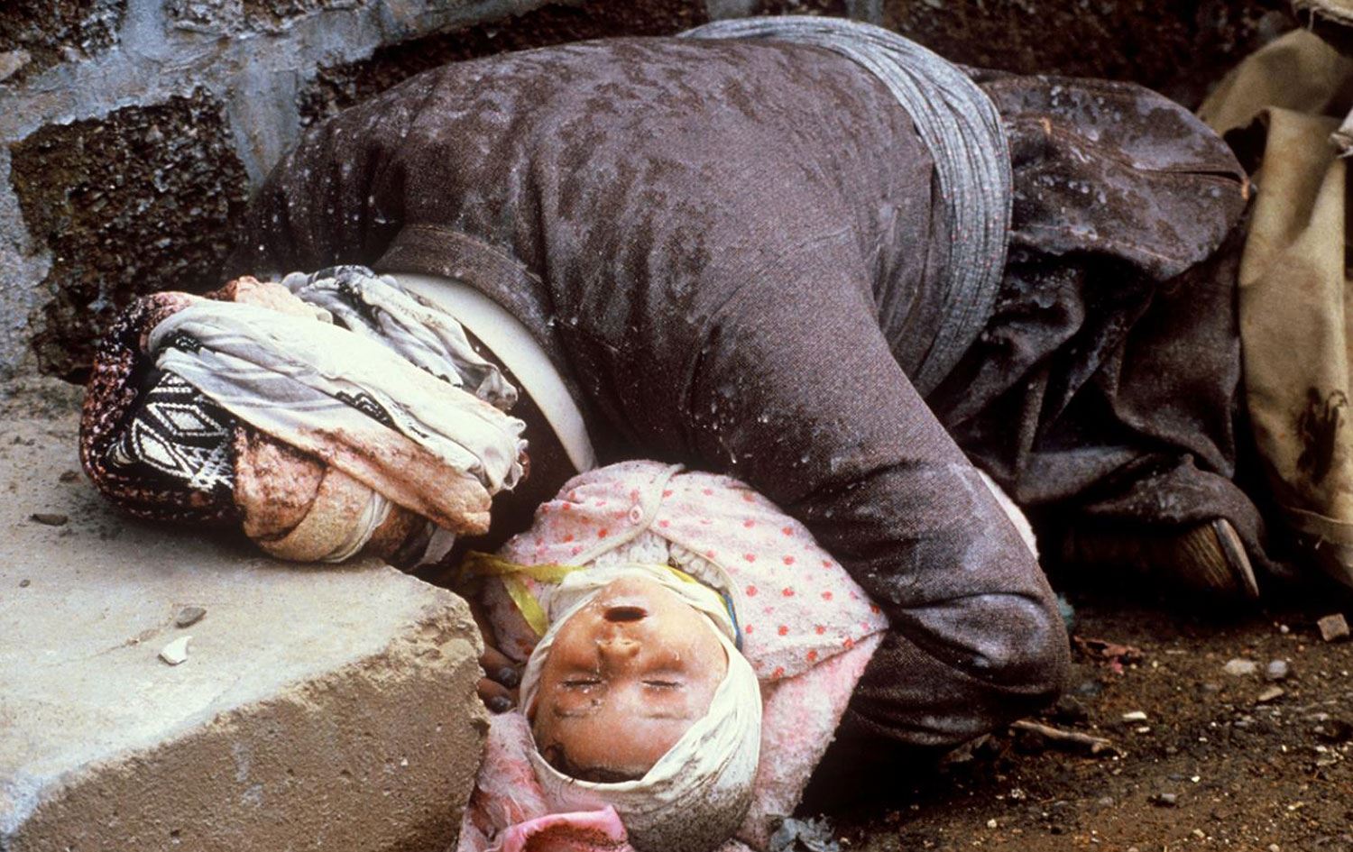 Halepçe Katliamı sosyal medyada da unutulmadı