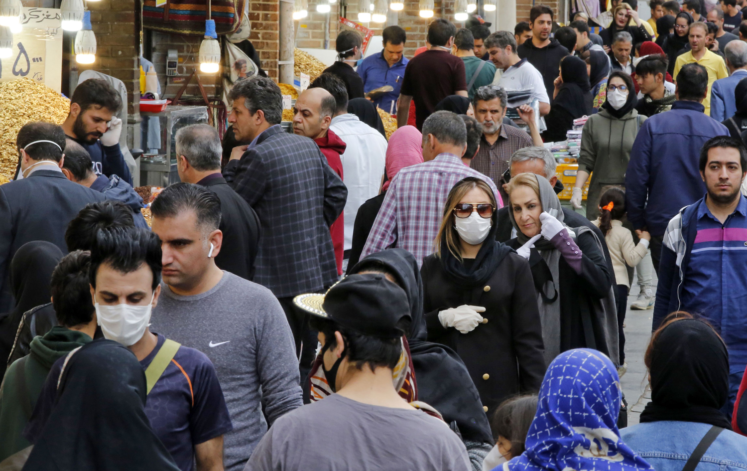 لە ئێران هێشتا قەدەخەی هاتووچۆ رانەگەیێندراوە. AFP