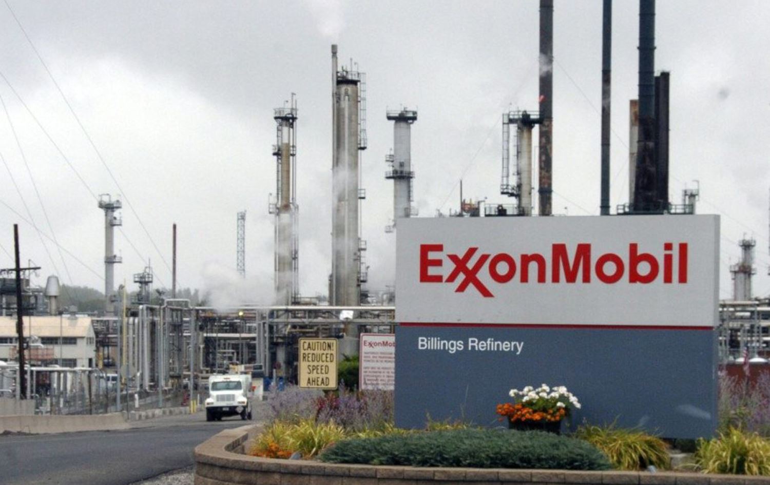 ئێکسۆن مۆبیل 1800 کارمەندی خۆی ناردە ماڵەوە