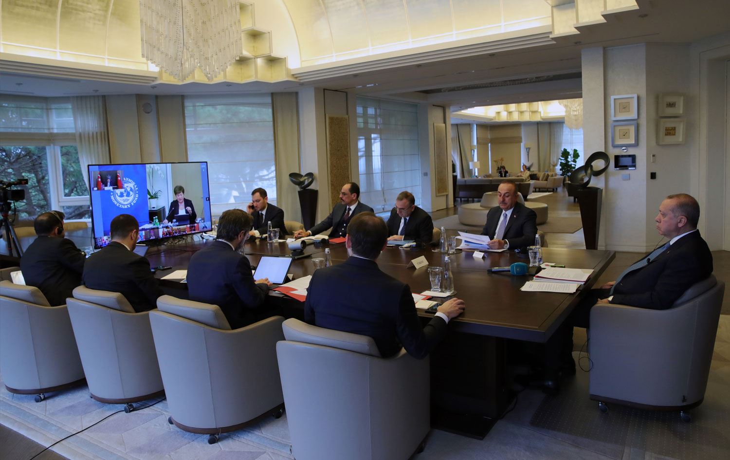 Erdoğan G20 Liderler Olağanüstü Zirvesi'ne video konferans yöntemiyle katıldı