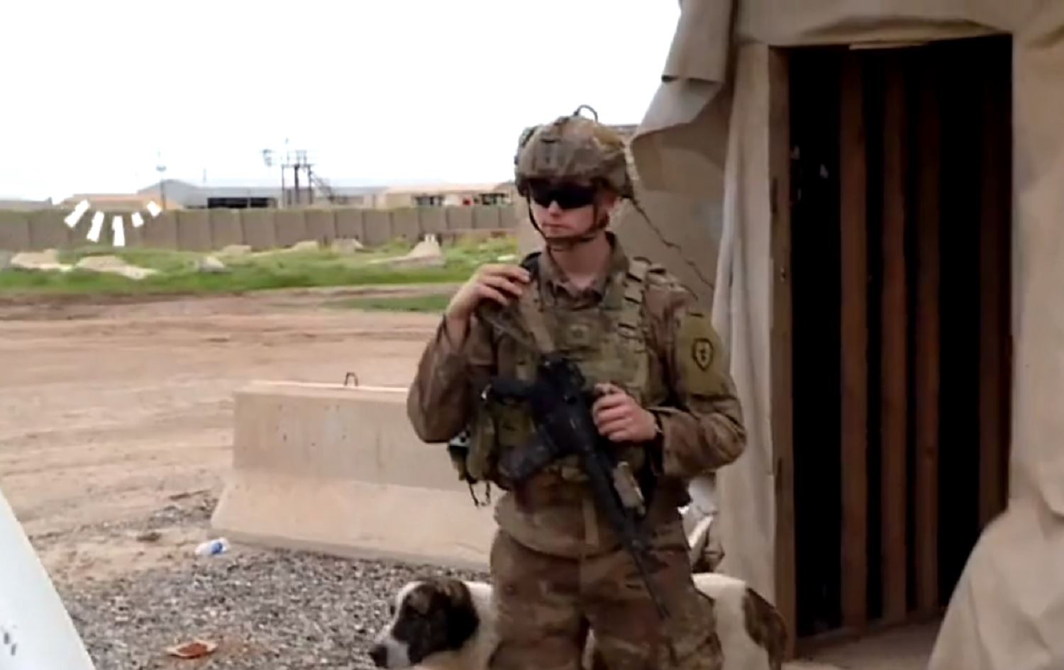 KERKÛK - Hêzên Hevpeyman ji binkeya serbazî ya K1 vedikişin