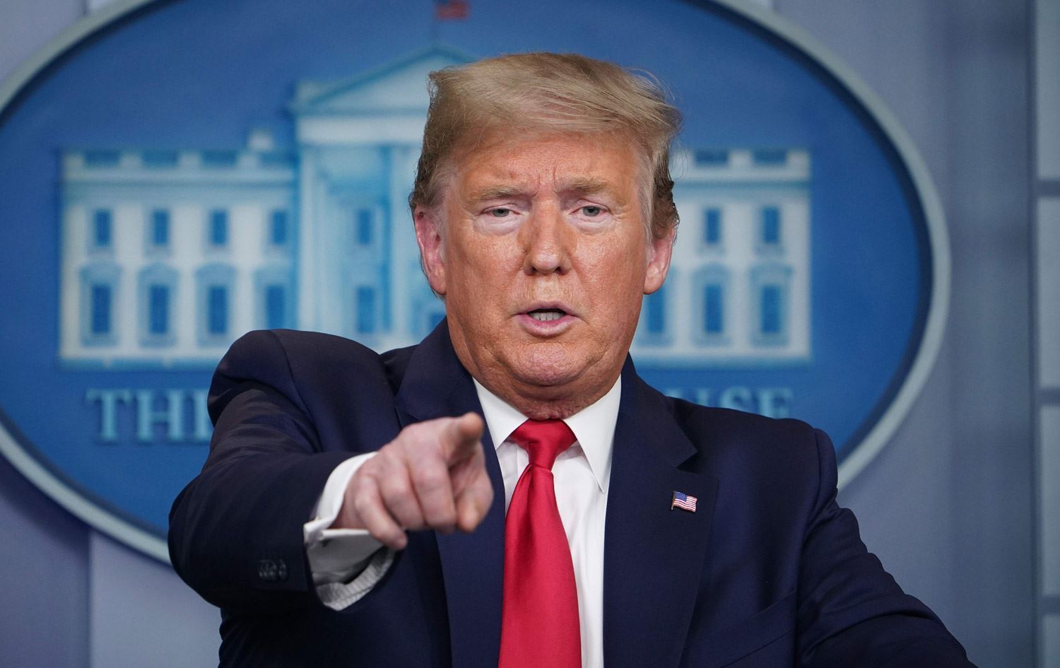 Trump: İki hafta içinde ölümler tavan yapacak