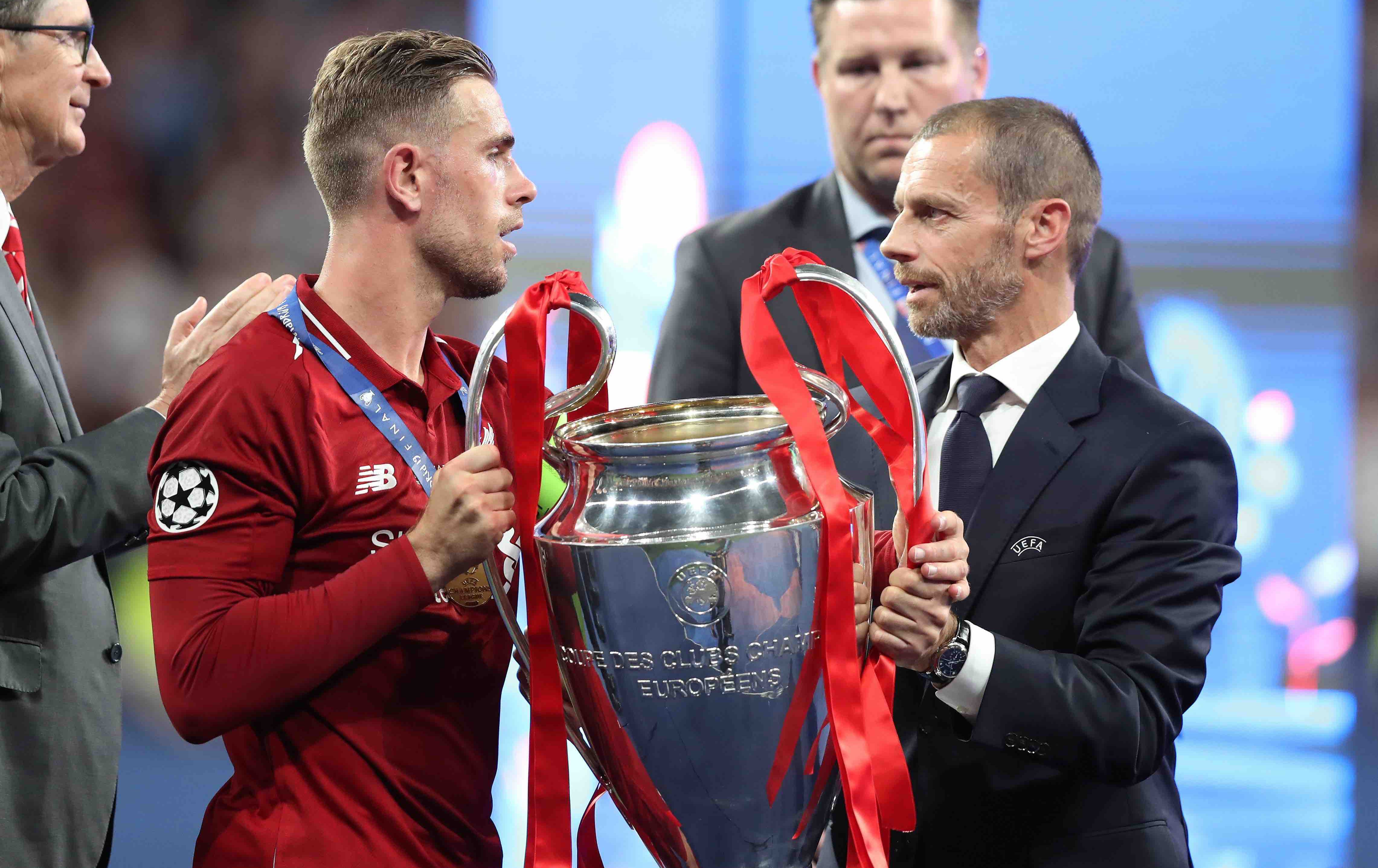 یۆفا دەیەوێت نازناوی پرێمەرلیگ بۆ لیڤەرپوول بێت