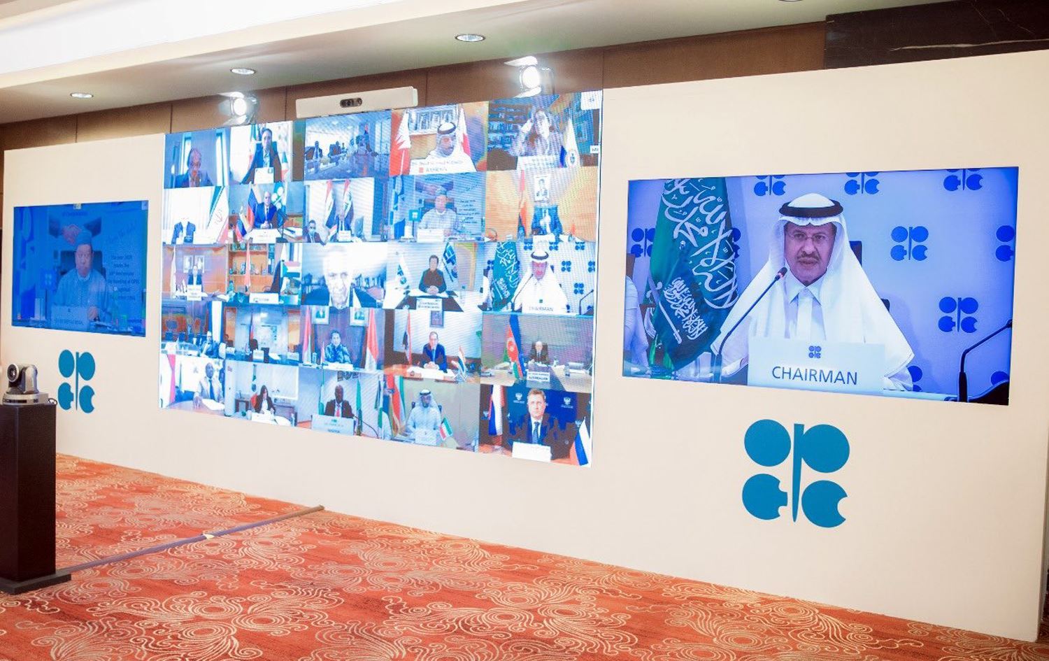 Rûsya û Siûdiyê li ser kêmkirina berhemanîna petrolê rêkevtin