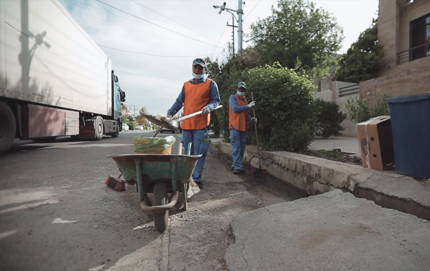 Bangladeşli işçi: İki evim var biri Bangladeş diğer Kürdistan