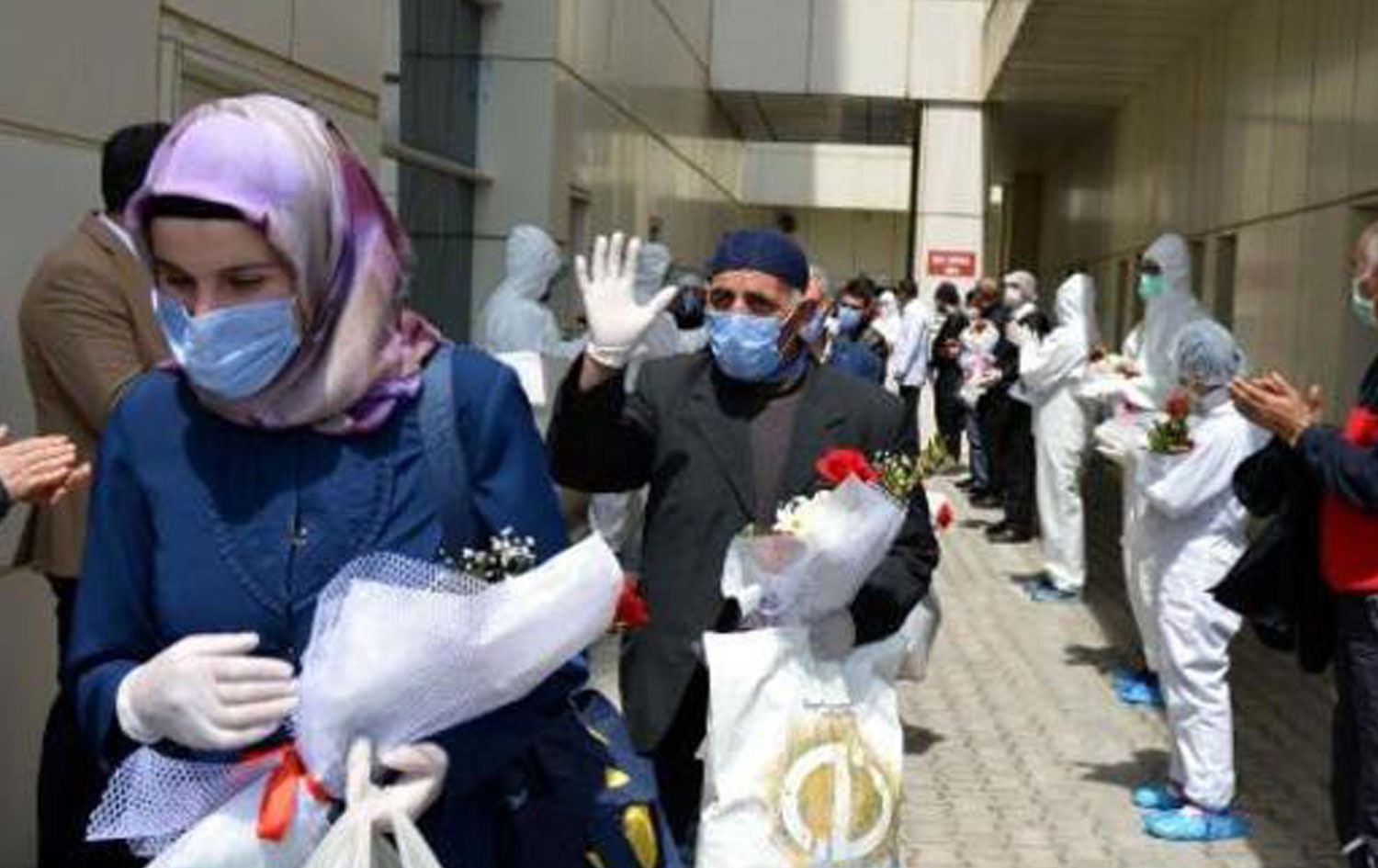 Van ve Erzurum’da koronavirüs tedavisi tamamlanan 36 kişi taburcu edildi