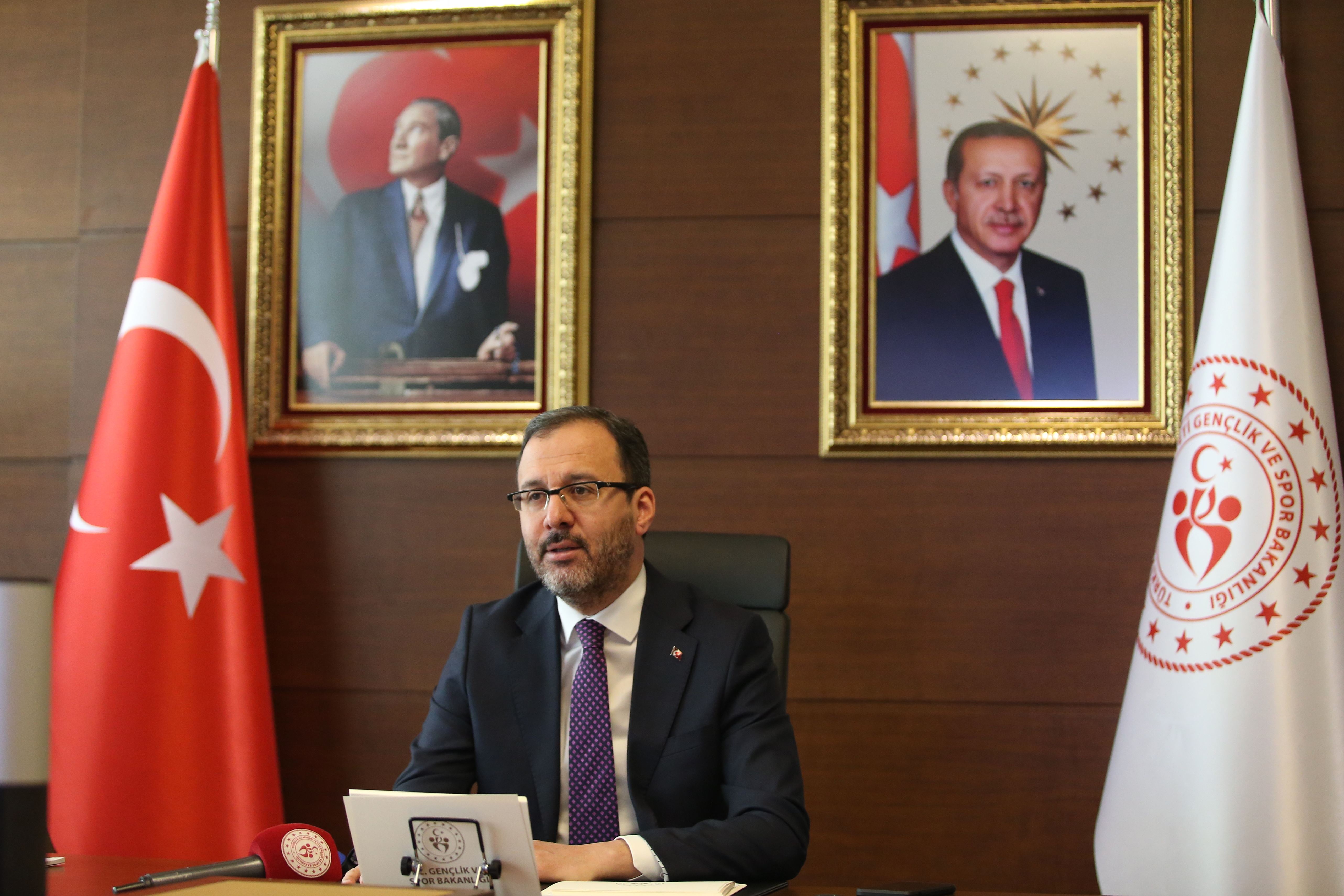 Türkiye'de 23 bin 801 kişi gözlem altında