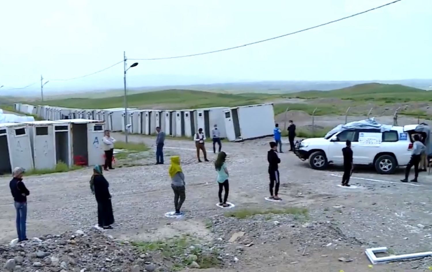 Li Kampa Berdereş alîkarî bi ser penaberan de tên belavkirin