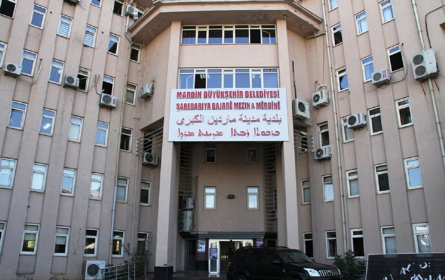 MÊRDÎN – “Xizmetguzarî kêm in lê ti kes newêre bêje”