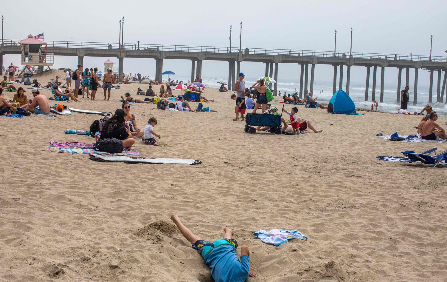 لە کالیفۆرنیا تائێستا هەزار و 727 تووشبووی کۆرۆنا گیانیان لەدەستداوە. وێنە: AFP