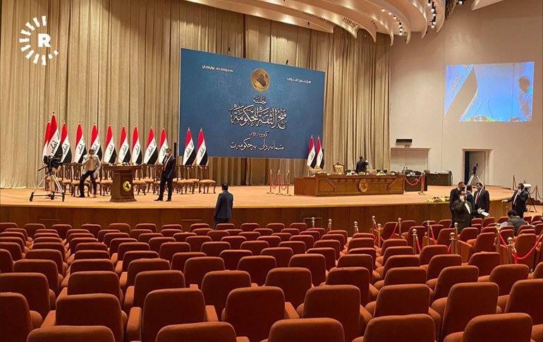 دانیشتنی پەرلەمانی عێراق یەک کاژێر دواخرا