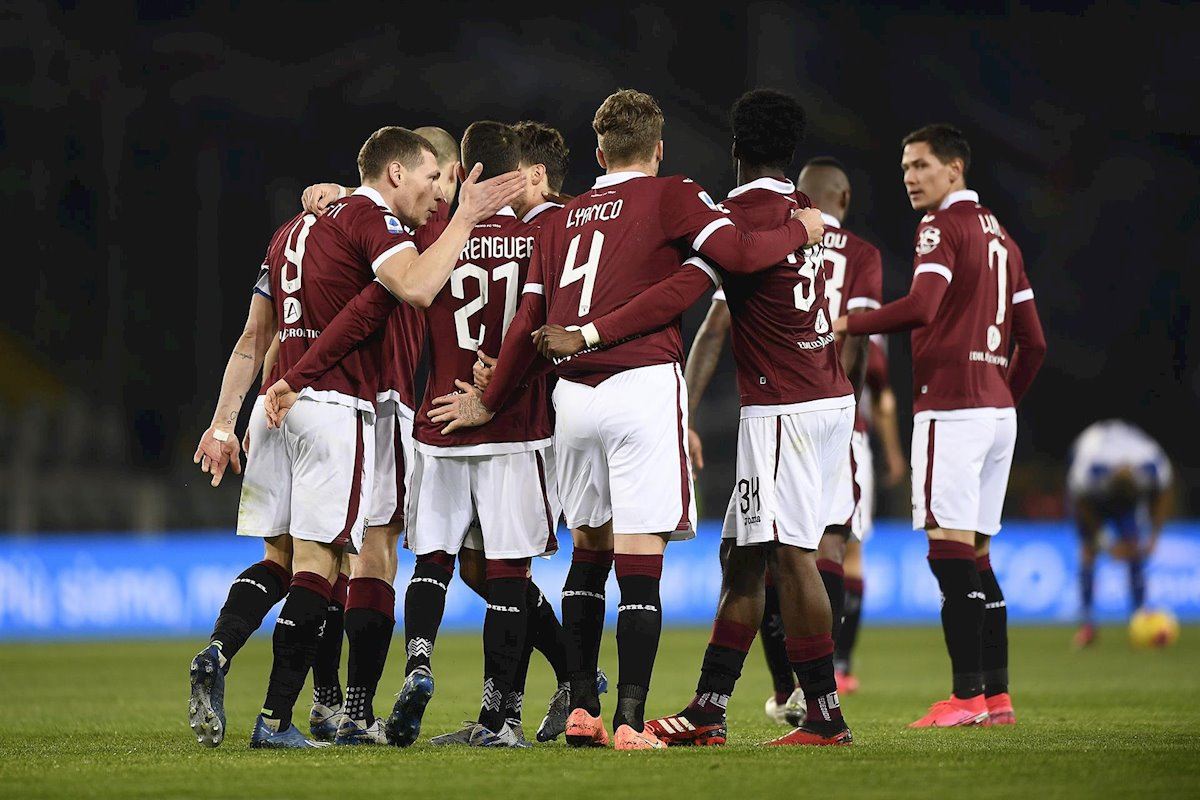 یاریزانێکی یانەی تۆرینۆ کێشە بۆ دەستپێکردنەوەی خولی ئیتاڵیا دروستدەکات