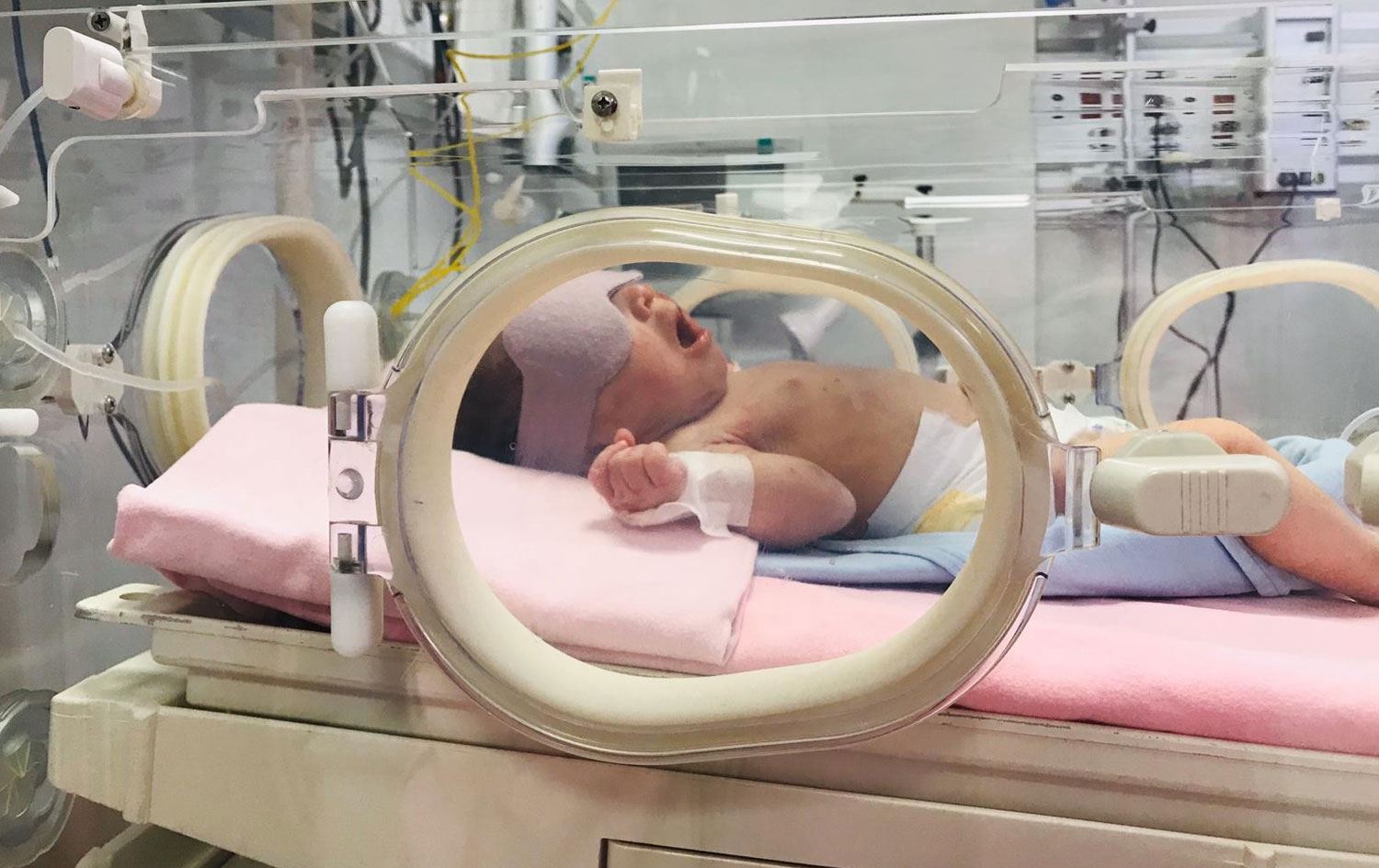 Antep’te çöp konteynerine atılmış bebek bulundu