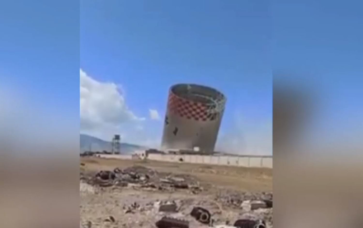 Çekdaran burca dawî ya wêstgeha Zeyzûnê rûxandin