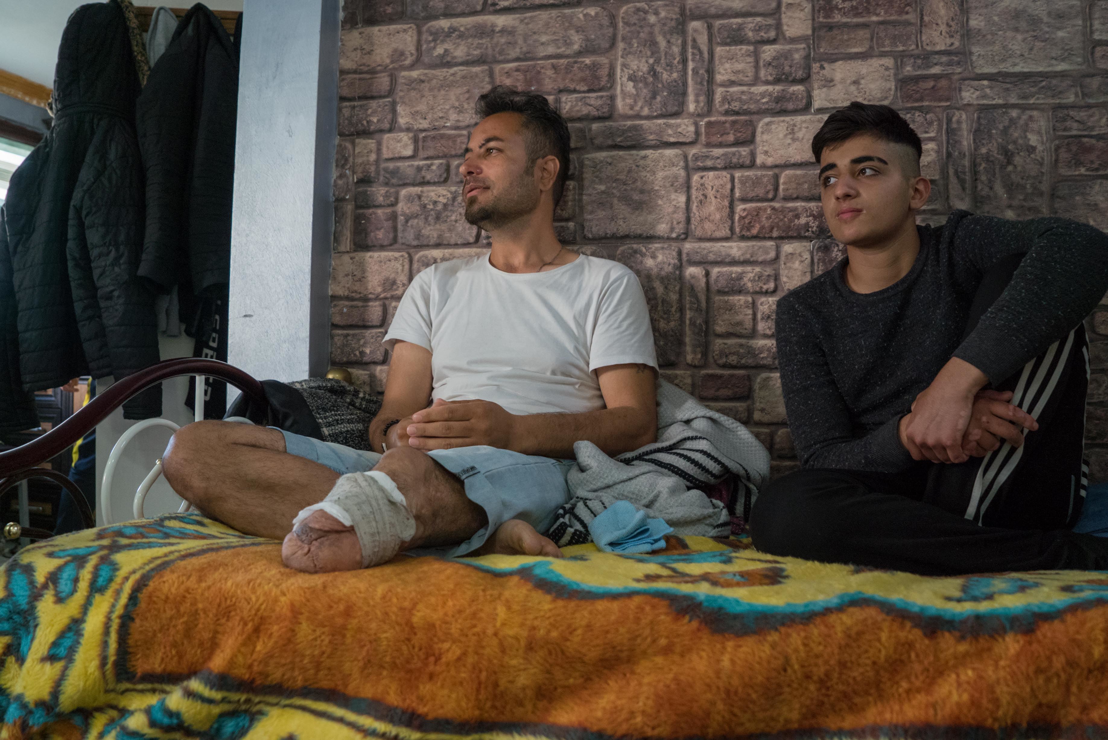 A helping hand in hard times, Tarlabaşı Solidarity Association assists Istanbul's refugees during COVID-19 lockdown. Photography by Cerise Sudry-Le Dû