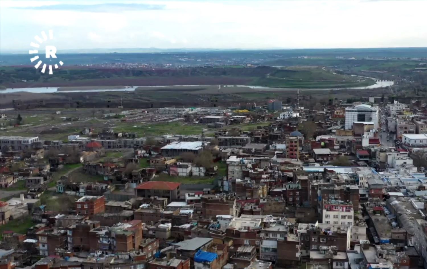 Xelkê Sûra Amedê daxwaza mal û milkê xwe dikin