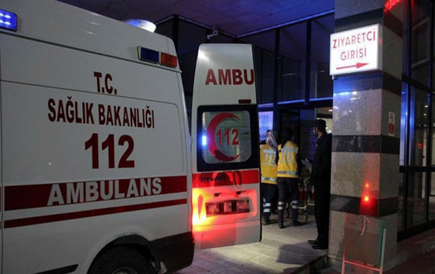 Van'da traktör ile kamyonet çarpıştı: 1 ölü