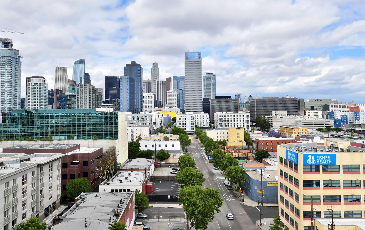 رەنگە قەدەخەی هاتووچۆ لە لۆس ئەنجلس تاوەکو مانگی ئاب درێژبکرێتەوە