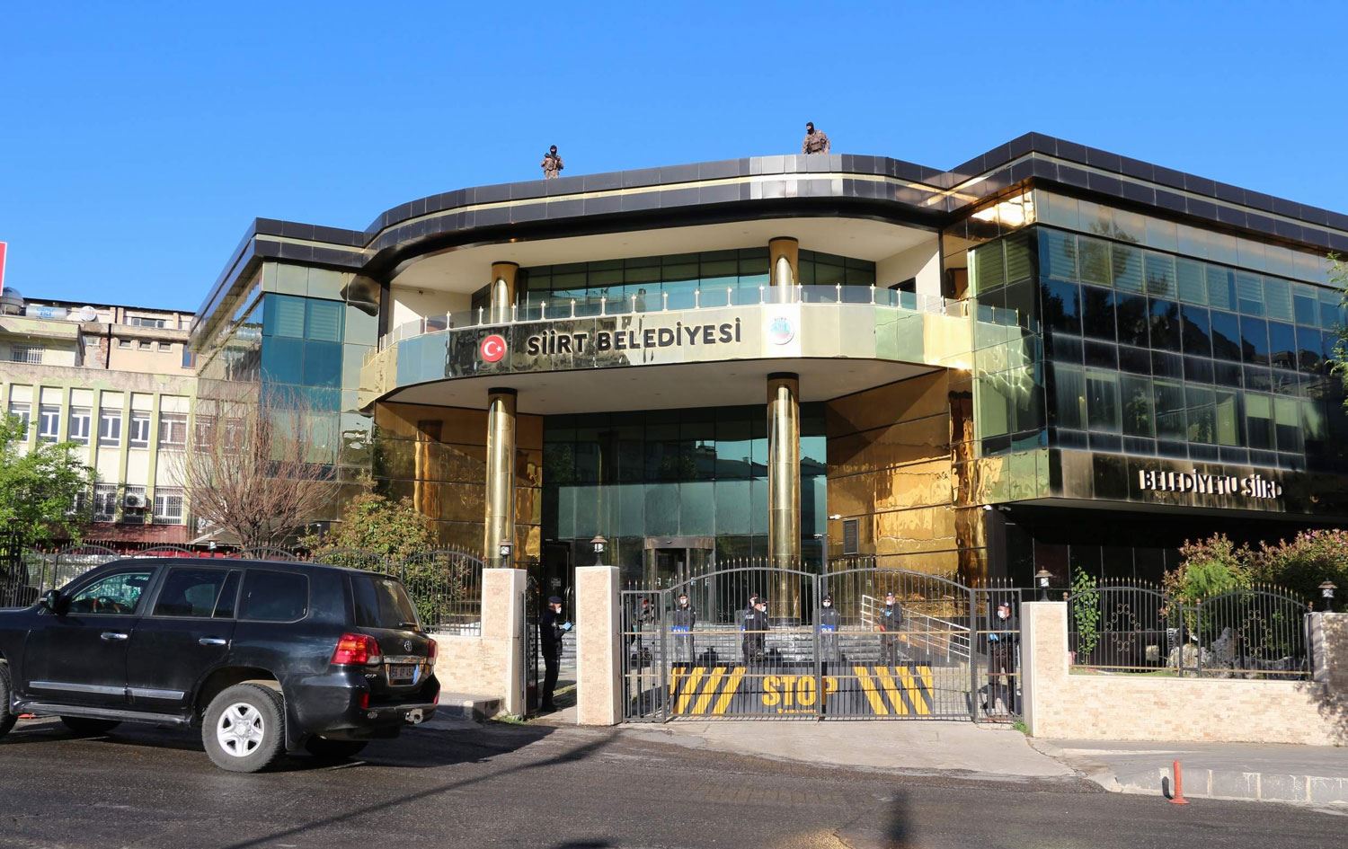 HDP'li 5 belediyeye kayyum atandı