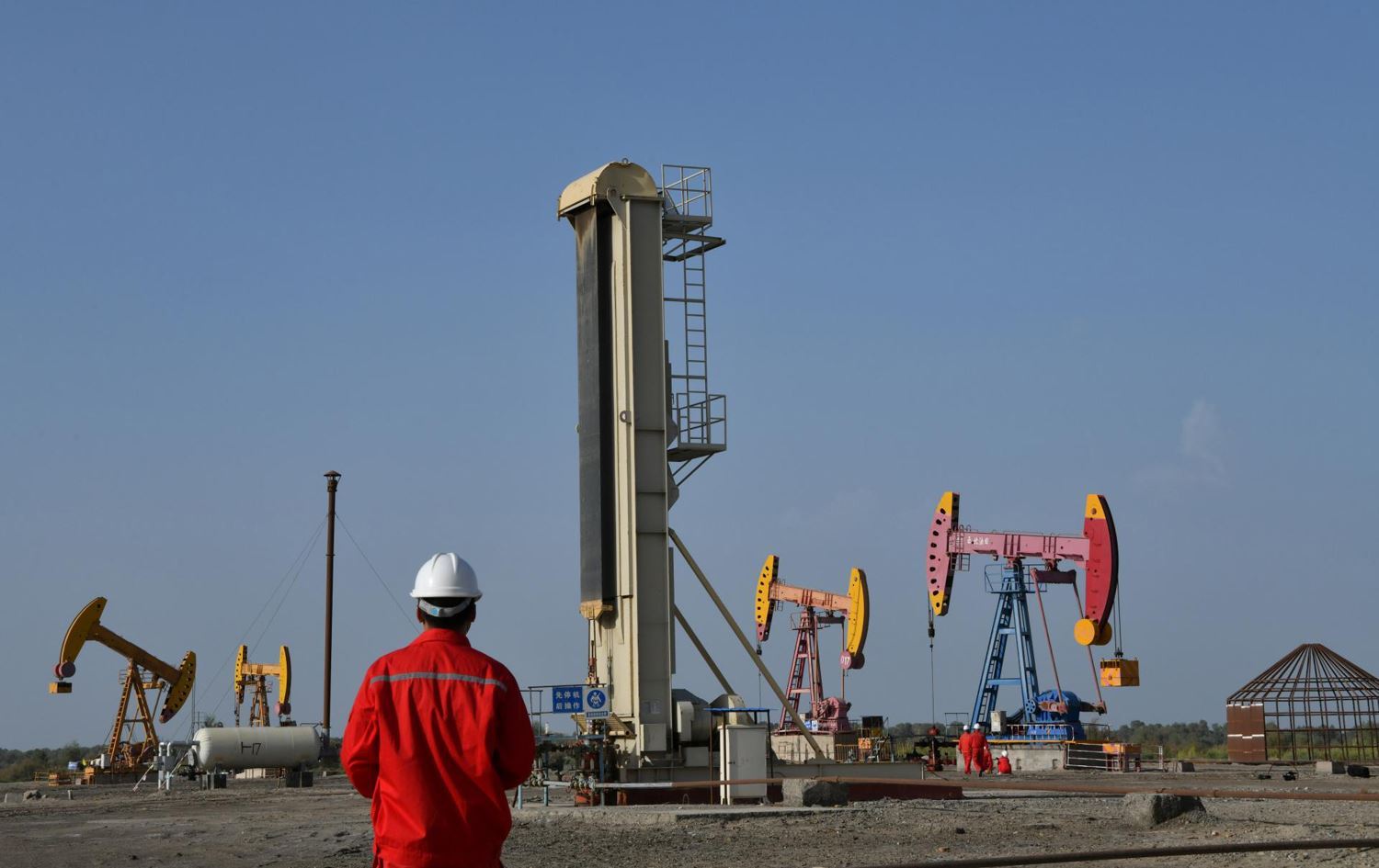 Îran niha tenê 70,000 bermîlên petrolê hinarde dike