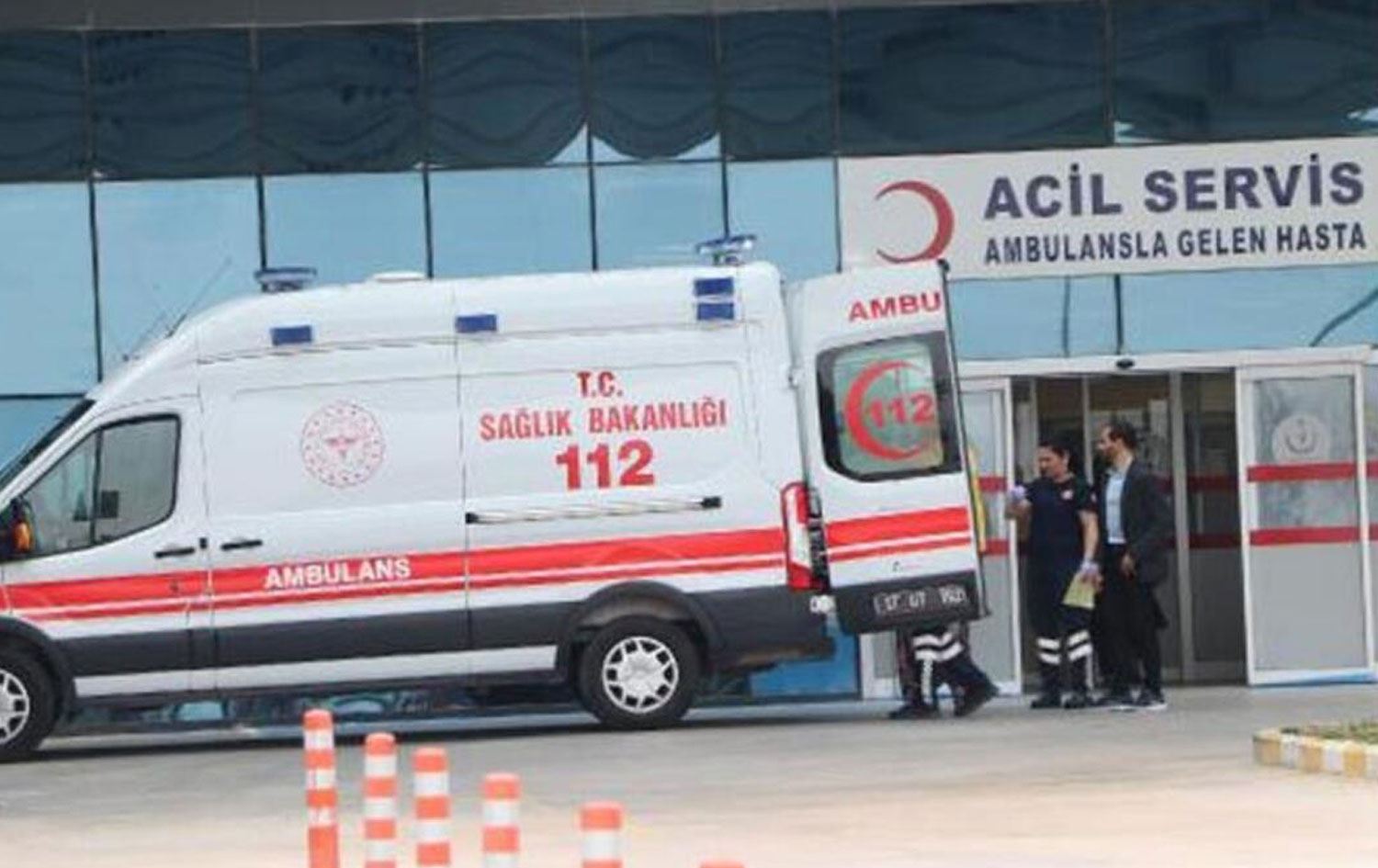 Boşanma aşamasındaki eşinin bıçakladığı kadın öldü