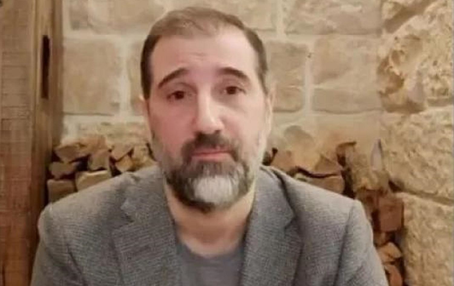 Sûriyê geştkirina derve li Ramî Mexlûf qedexe kir