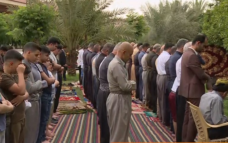 لە گەڕەکی دریم لاند نوێژی جەژن کرا