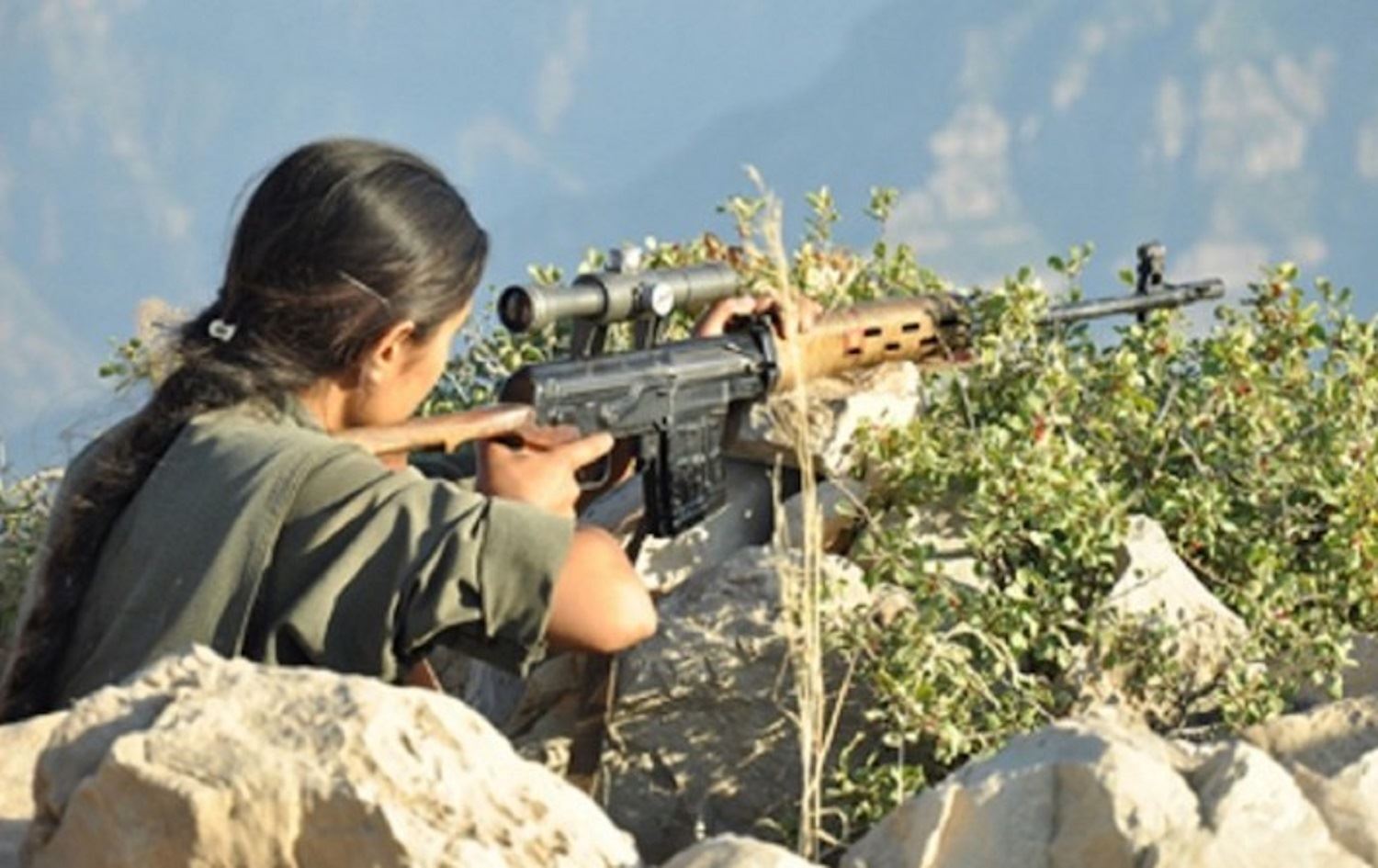 PJAK: Di êrîşekî Tirkiyê de 2 gerîla û 3 sivîl canê xwe ji dest dan