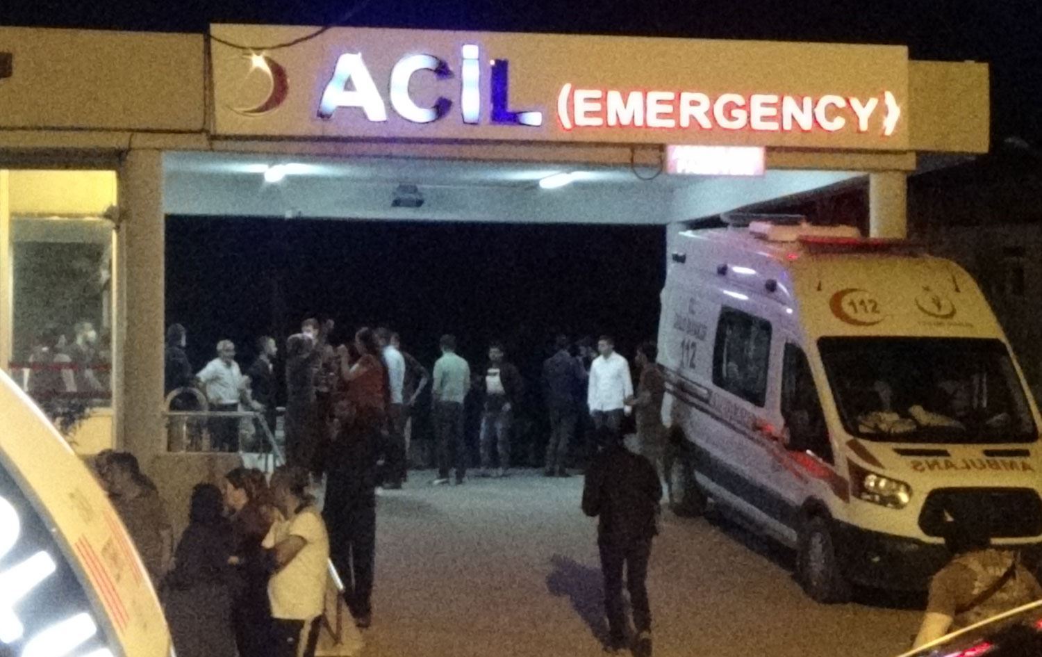 Li Amedê şerê bi çekan: 3 kuştî, 11 birîndar