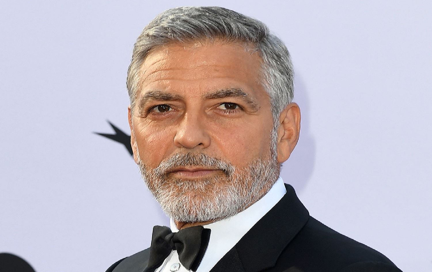 George Clooney: 400 sal e dermanek bo nejadperestiyê nehatiye dîtin