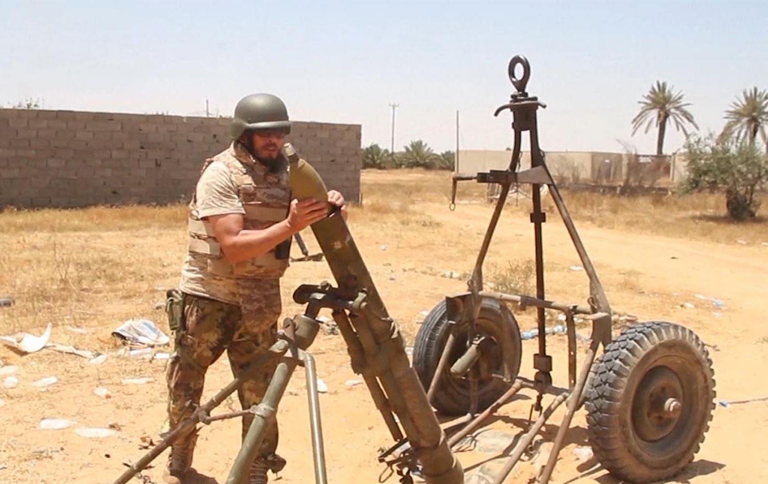 هێزەکانی خەلیفە حەفتەر لە شارێکی لیبیا گەمارۆدراون