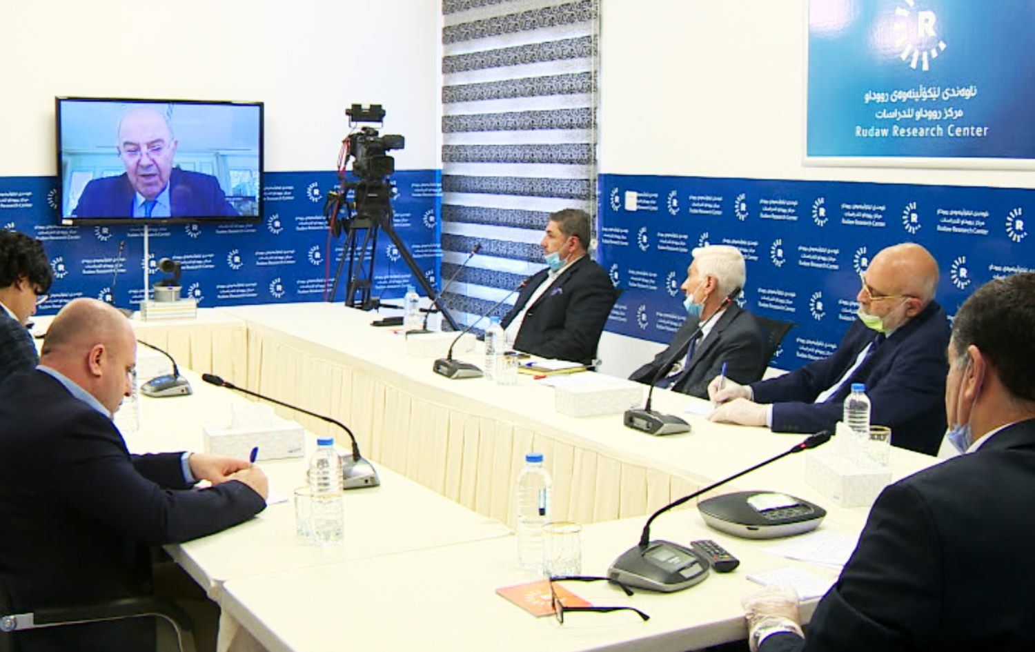 ئەیاد عەللاوی: پێویستمان بە ئەمریکایە و زیان ناکەین هانایان بۆ ببەین