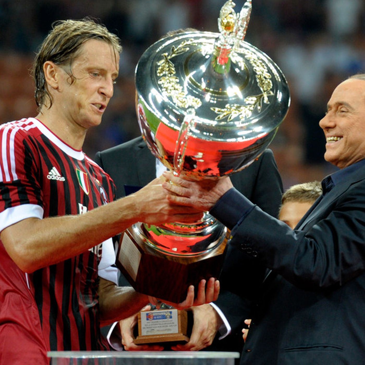 بەیانەیەکی نوێوە، بیرلسکۆنی دەگەڕێتەوە بۆ داگیرکردنی خولی ئیتاڵیا