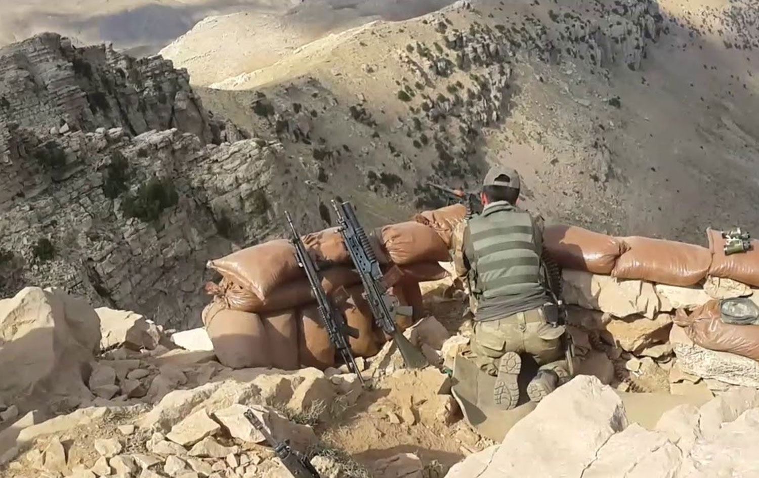 Li Sêrtê di navbera leşkerên Tirkiyê û PKKê de şer derket