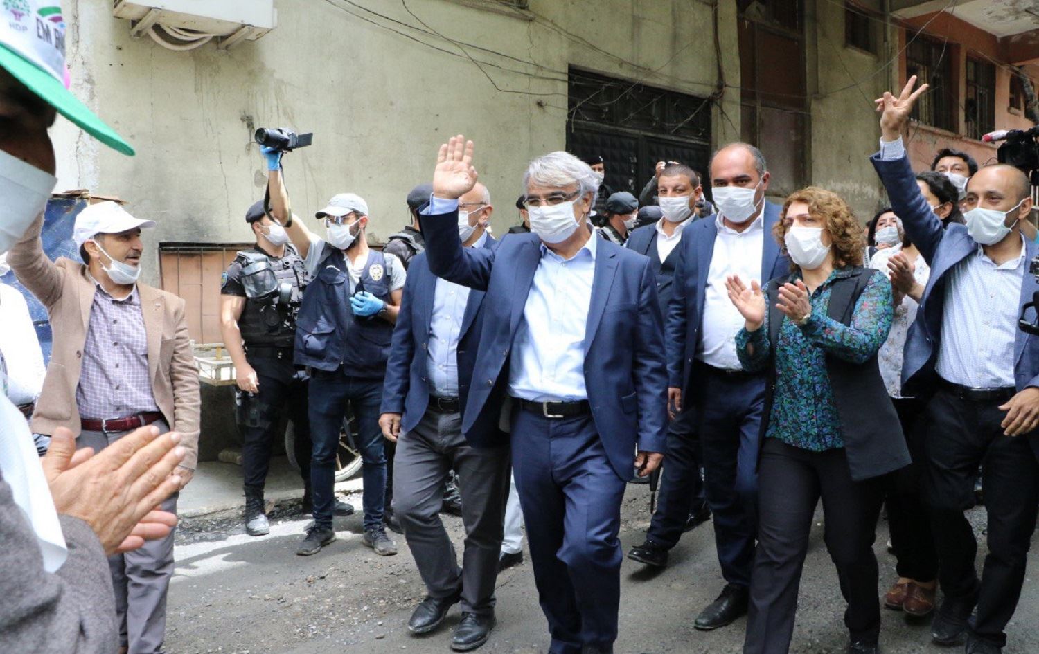 Aliyên çep û sosyalîst heta niha piştgiriya meşa HDPê nekirine