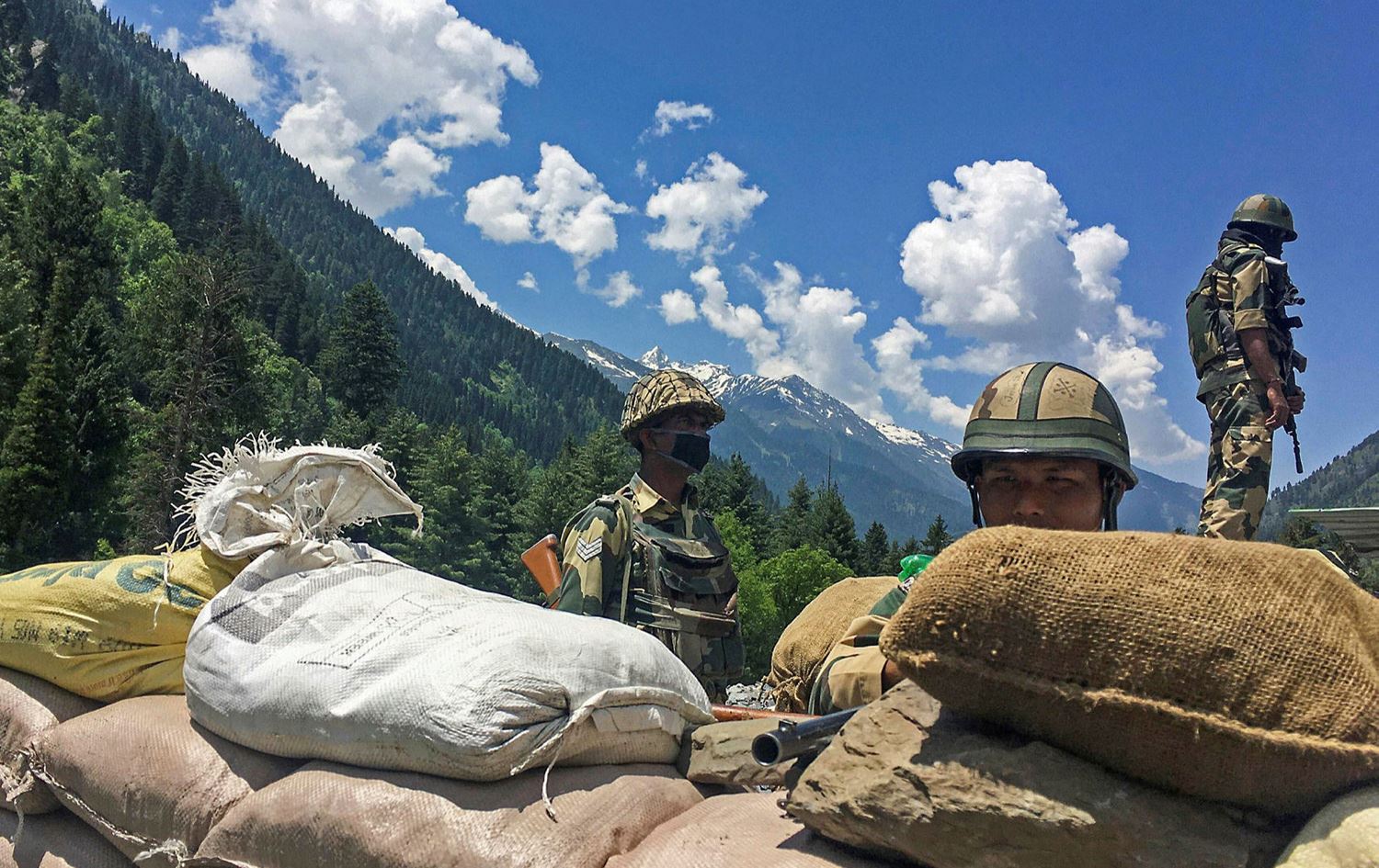 سەرۆکوەزیرانی هیندستان هۆشداری دەداتە چین: سوپاکەمان دەستی کراوەیە