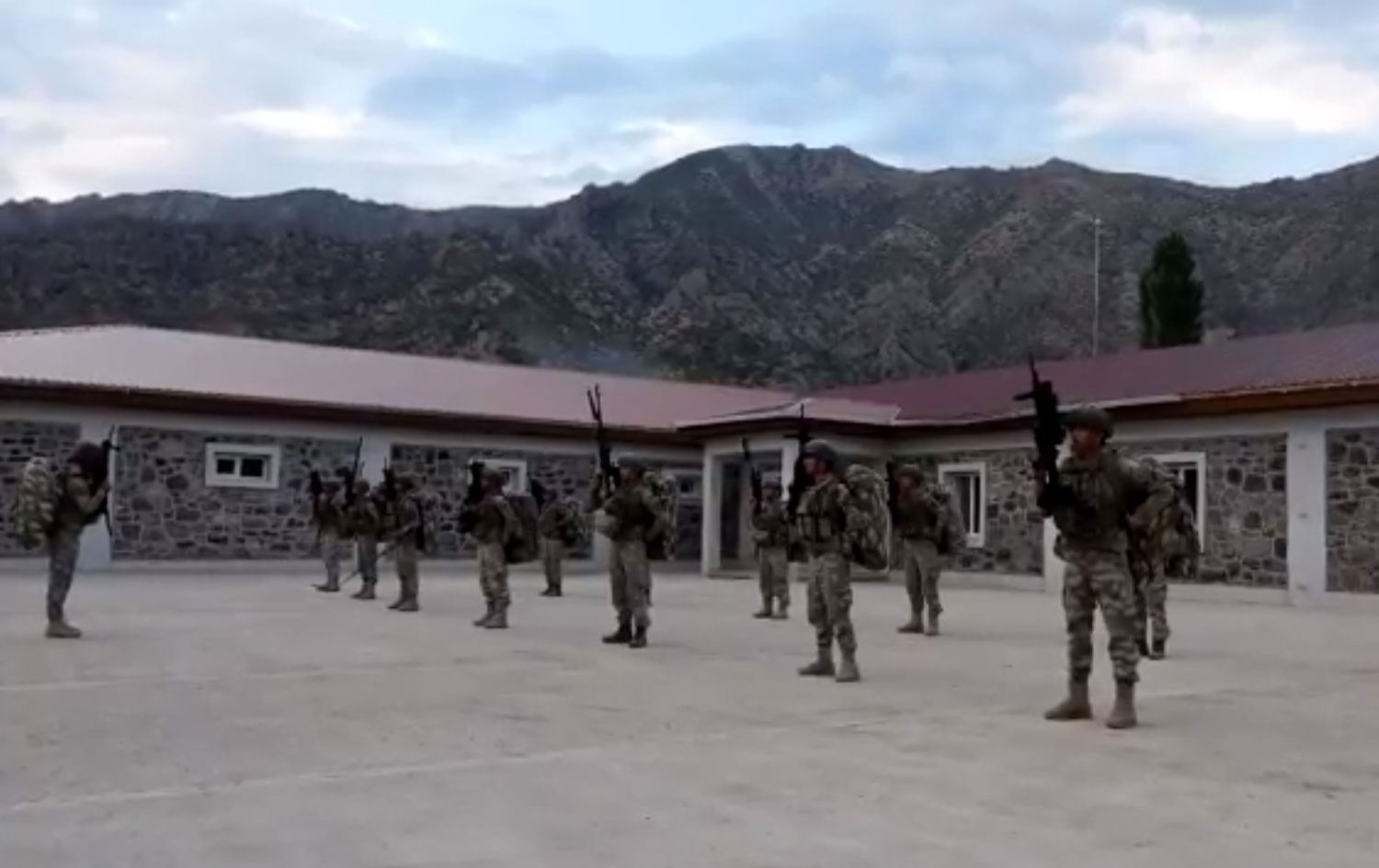 Tirkiye: Yekîneyên komando yên nû derbasî sînor bûn